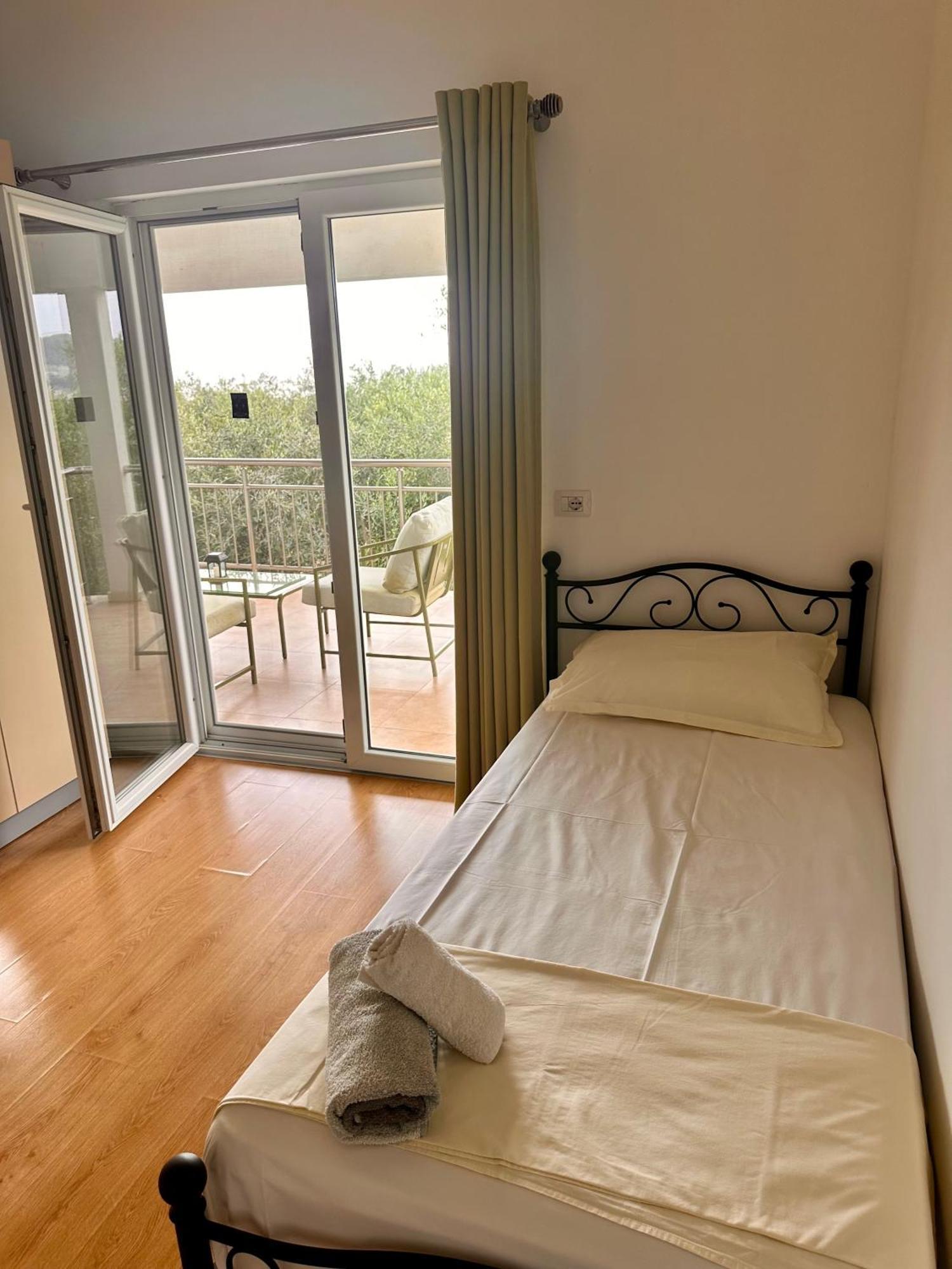 Aria Prive Villa ฮีมาเรอ ภายนอก รูปภาพ